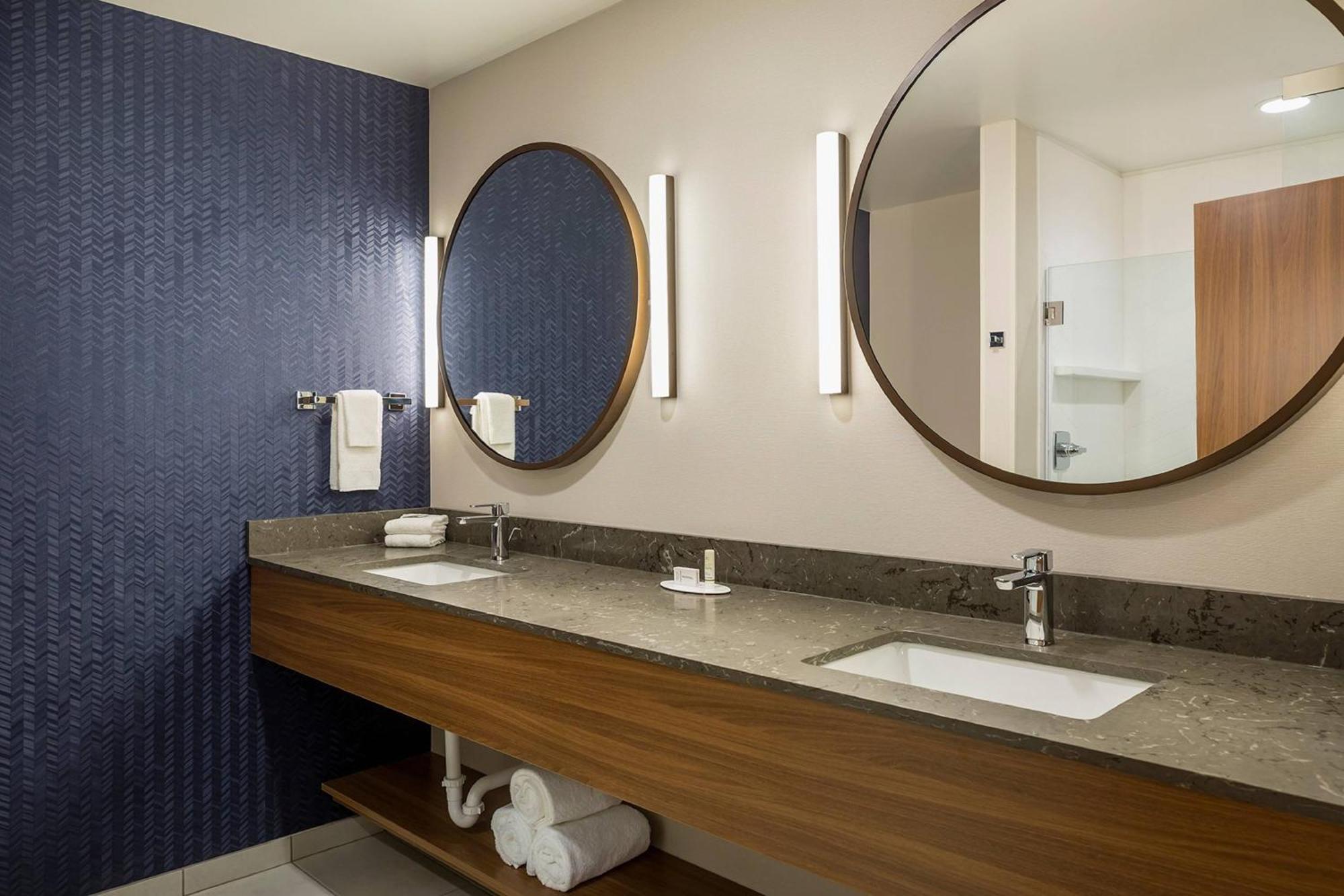 Fairfield Inn & Suites By Marriott Des Moines Downtown Buitenkant foto